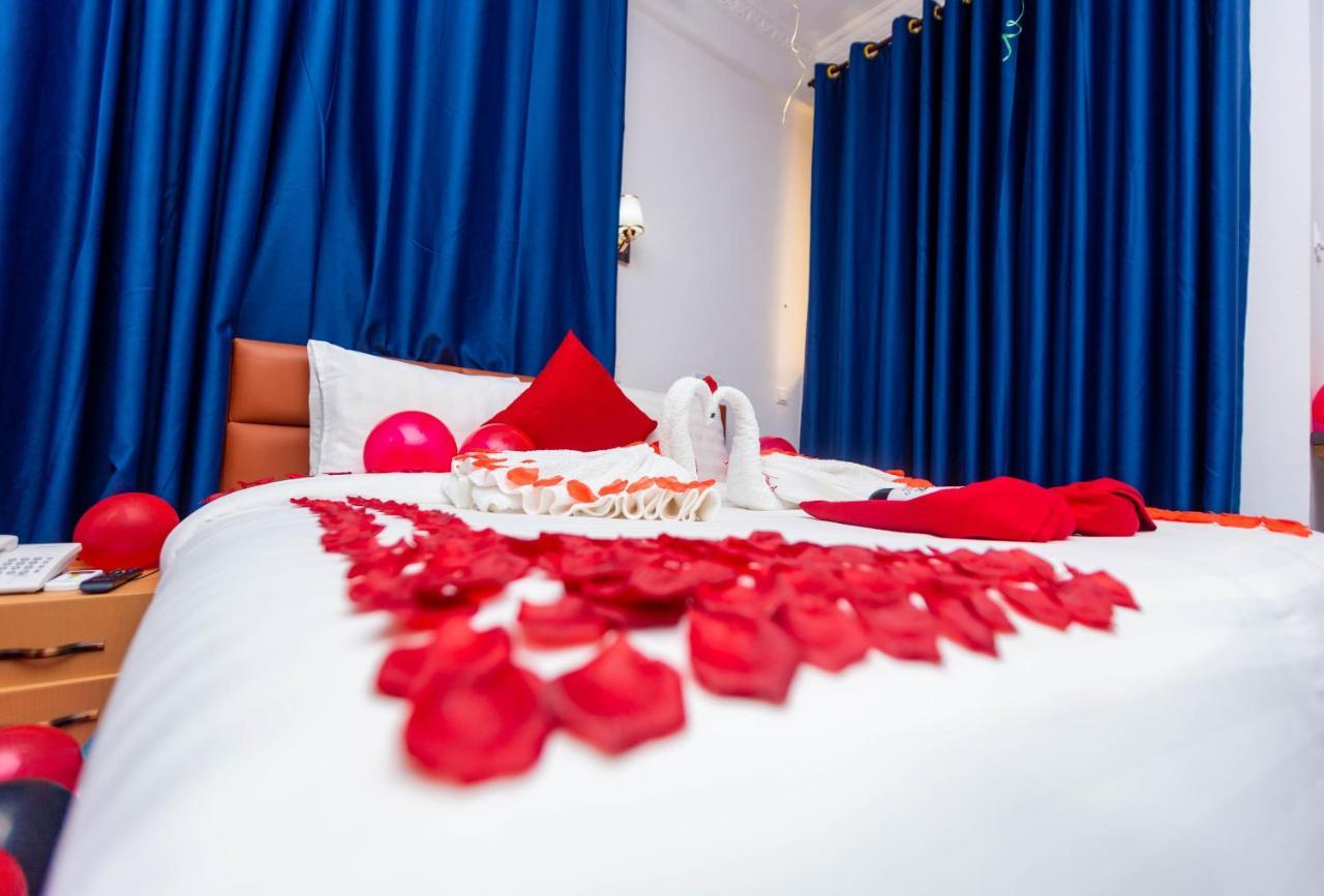 Sky Plus Hotel & Resort Ho Екстериор снимка
