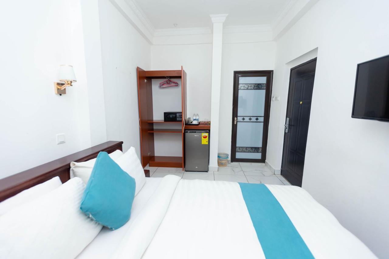 Sky Plus Hotel & Resort Ho Екстериор снимка
