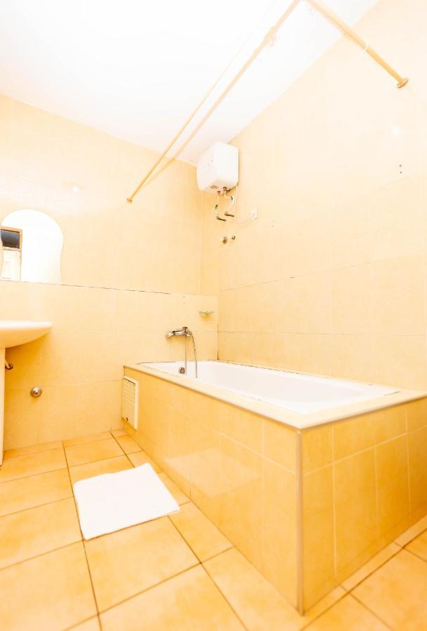 Sky Plus Hotel & Resort Ho Екстериор снимка