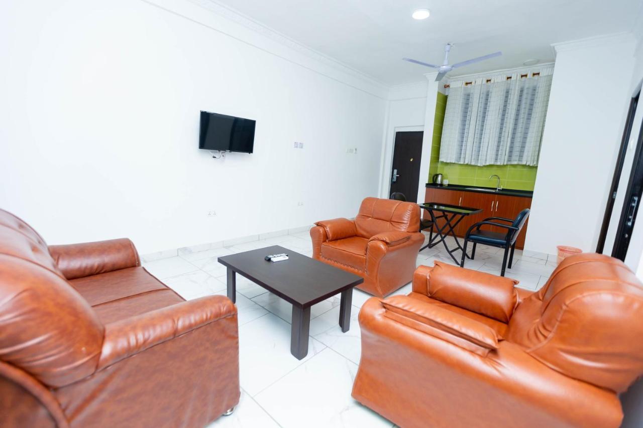 Sky Plus Hotel & Resort Ho Екстериор снимка